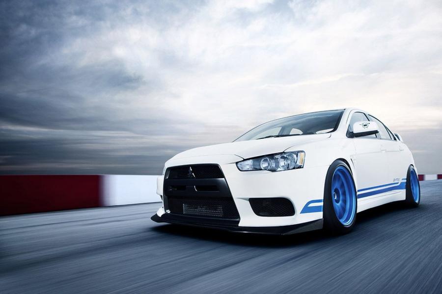  Mitsubishi 311RS Evolution X 2013 года  (фото 4 из 6)